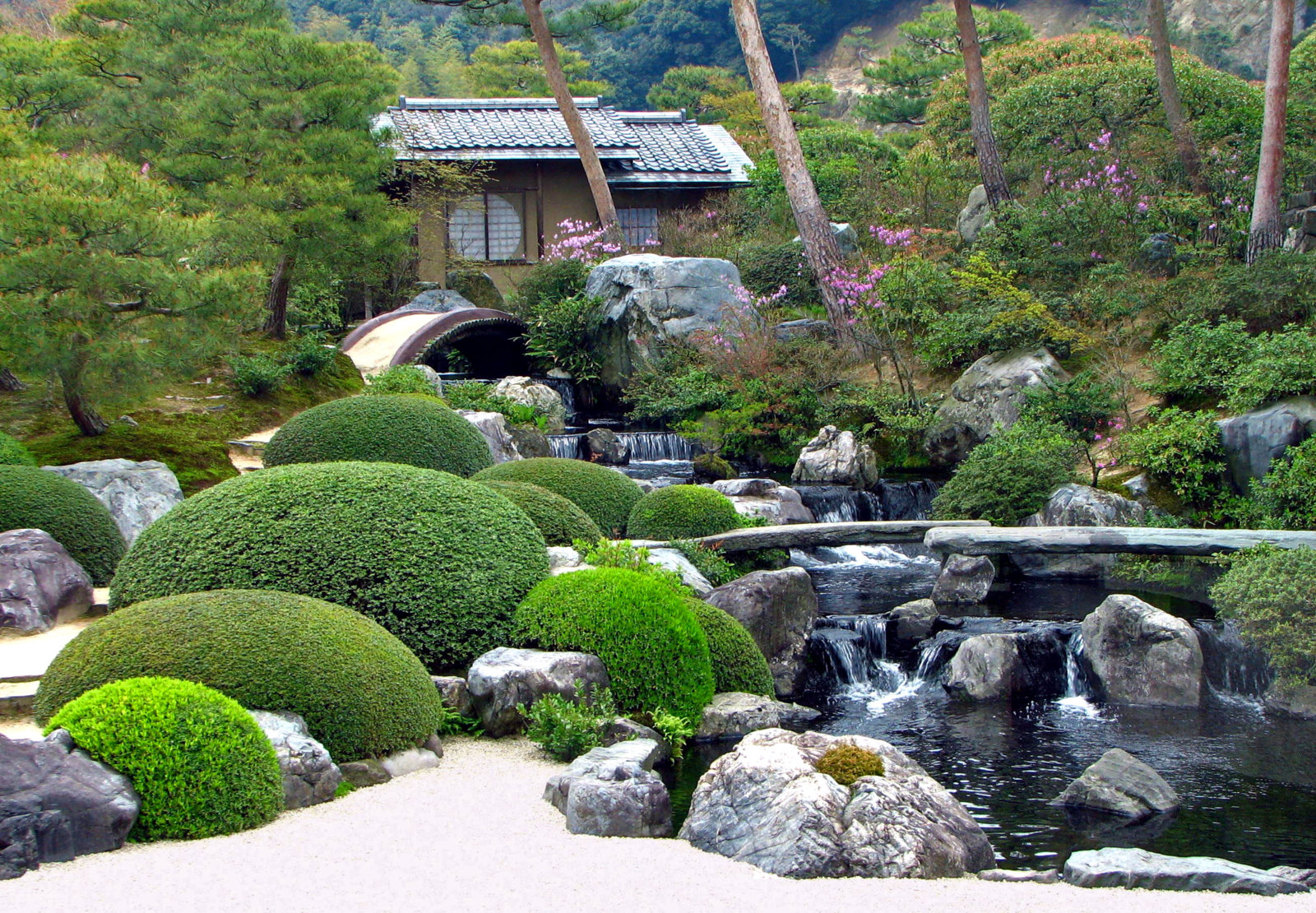 Adachi_Museum_of_Art_Garden_03.jpg